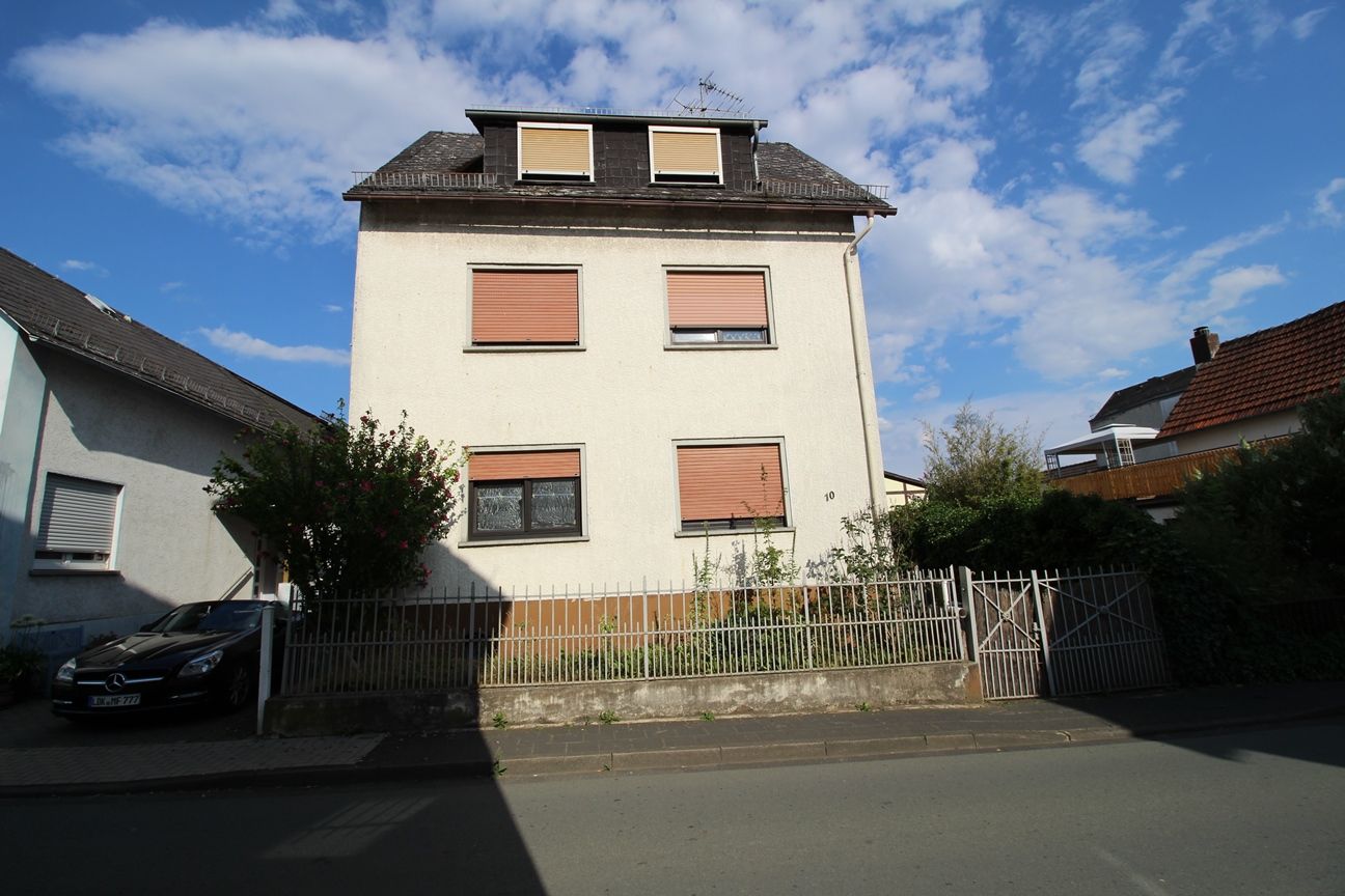 Burgsolms, Kegelbahnstraße 10