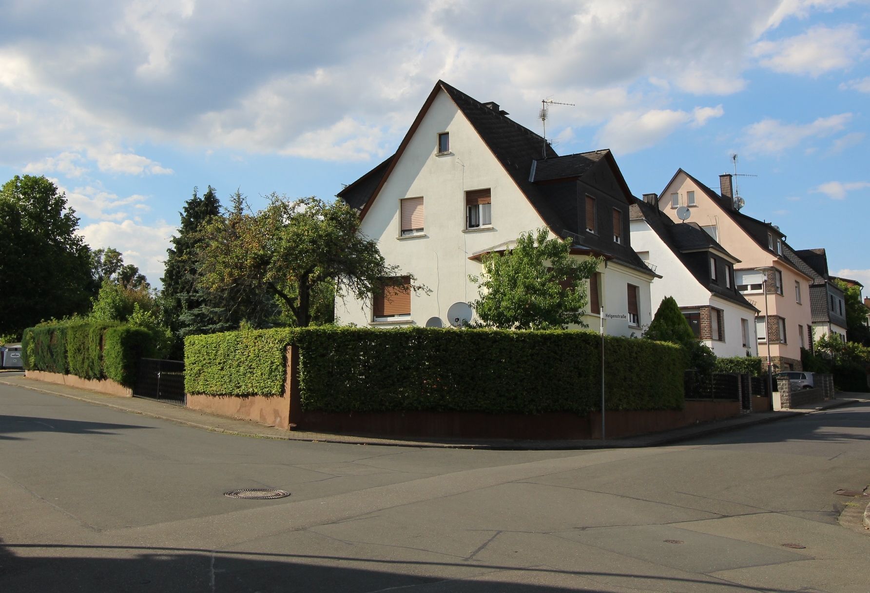 Burgsolms, Helgenstraße 01