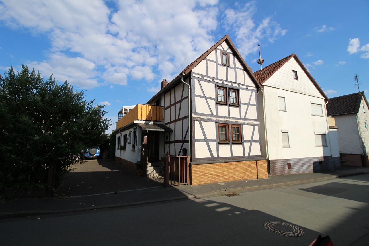 Burgsolms, Kegelbahnstraße 08