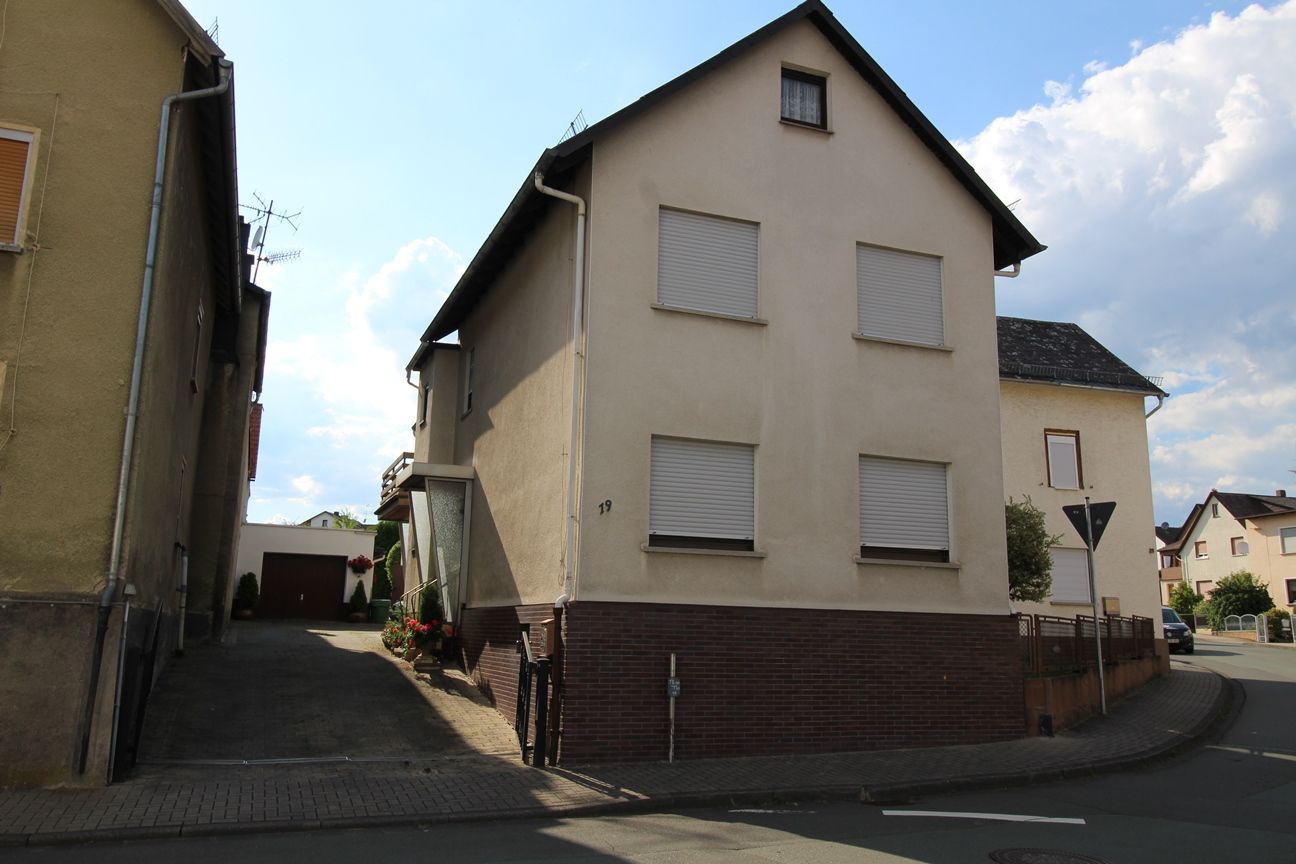 Burgsolms, Kegelbahnstraße 19