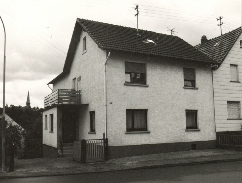 Burgsolms, Kegelbahnstraße 20