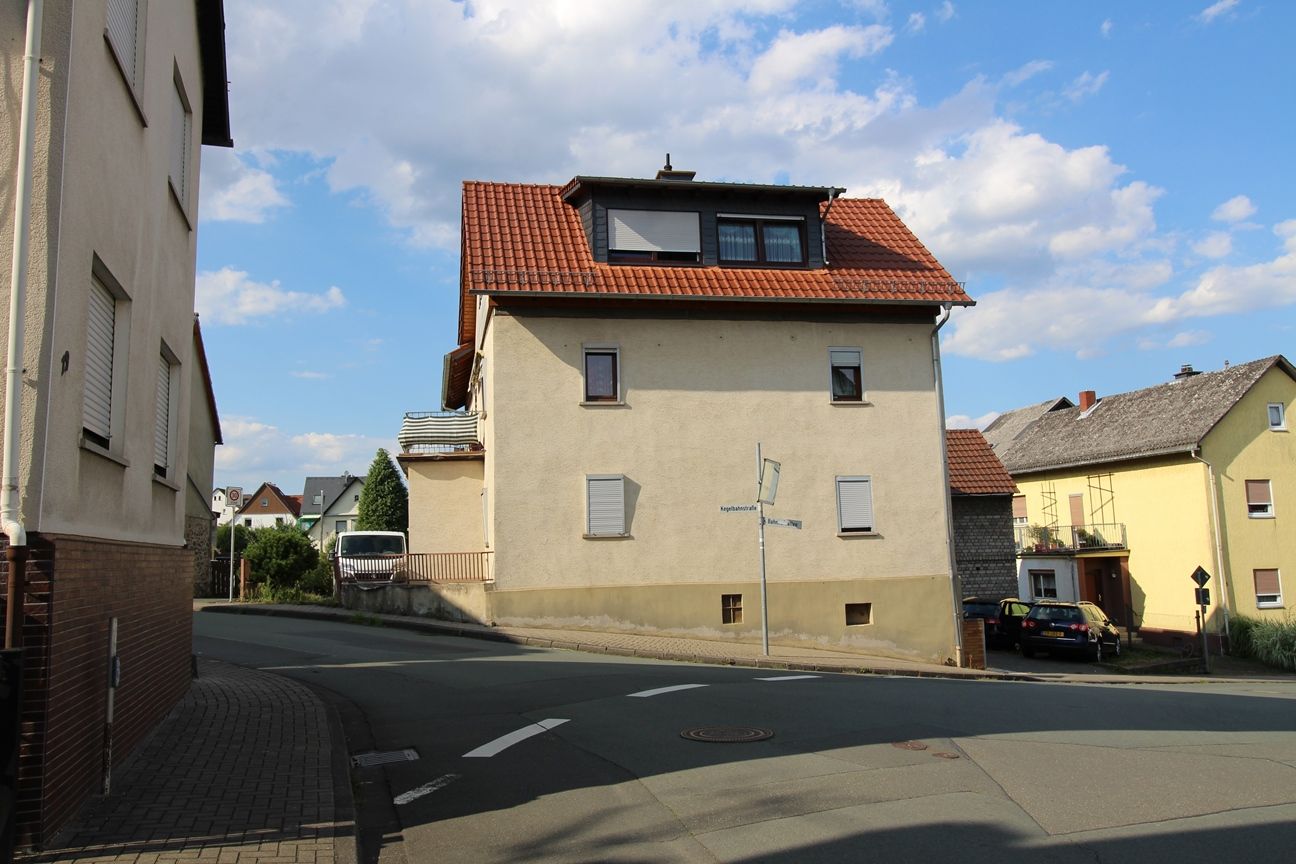 Burgsolms, Kegelbahnstraße 22