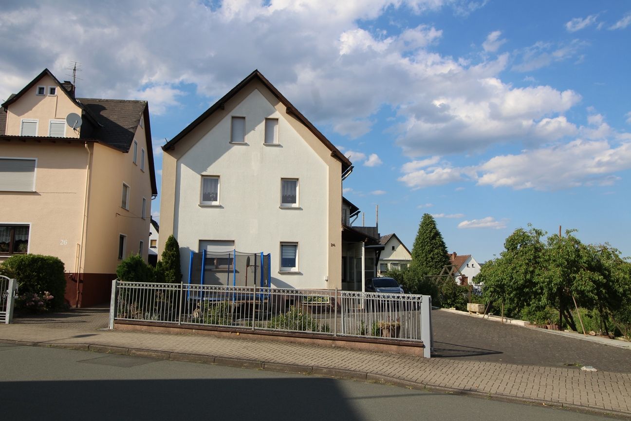 Burgsolms, Kegelbahnstraße 24