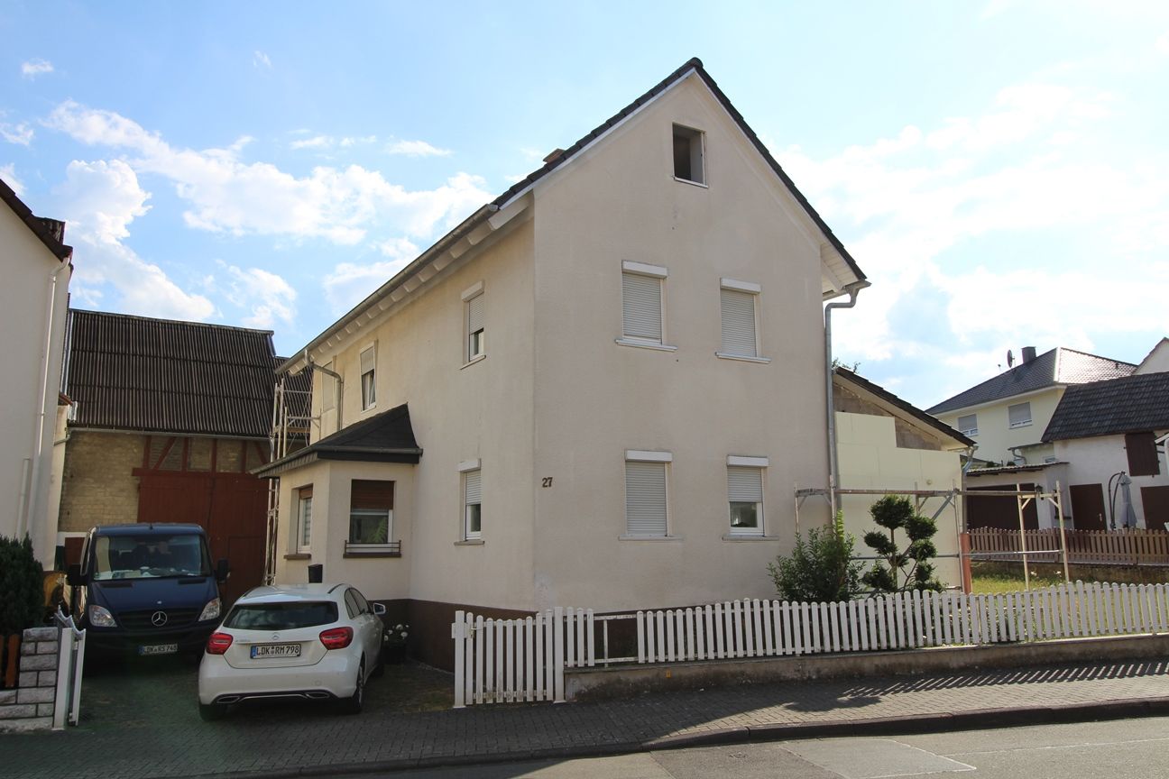 Burgsolms, Kegelbahnstraße 27