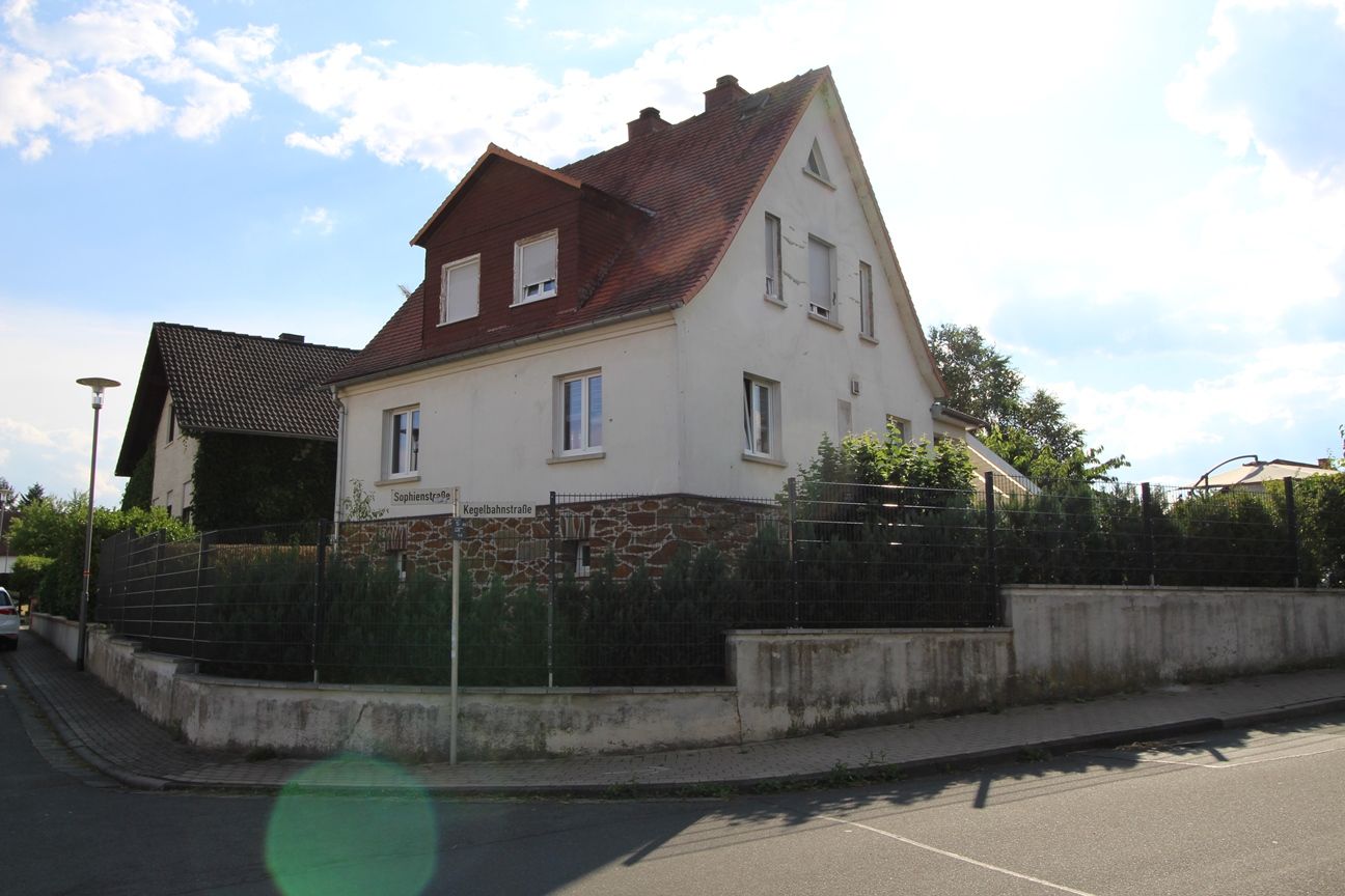 Burgsolms, Kegelbahnstraße 33