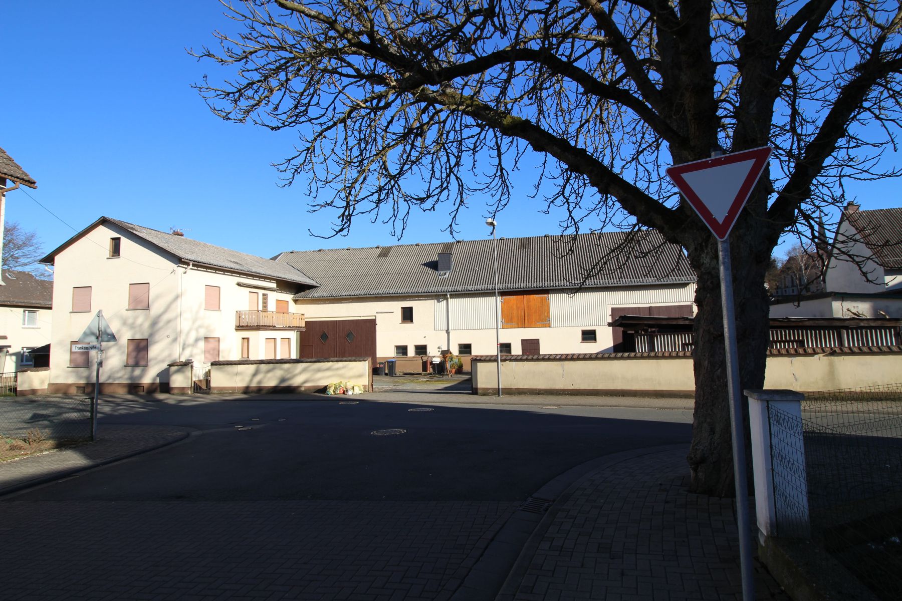 Burgsolms, Bahnhofsallee 12