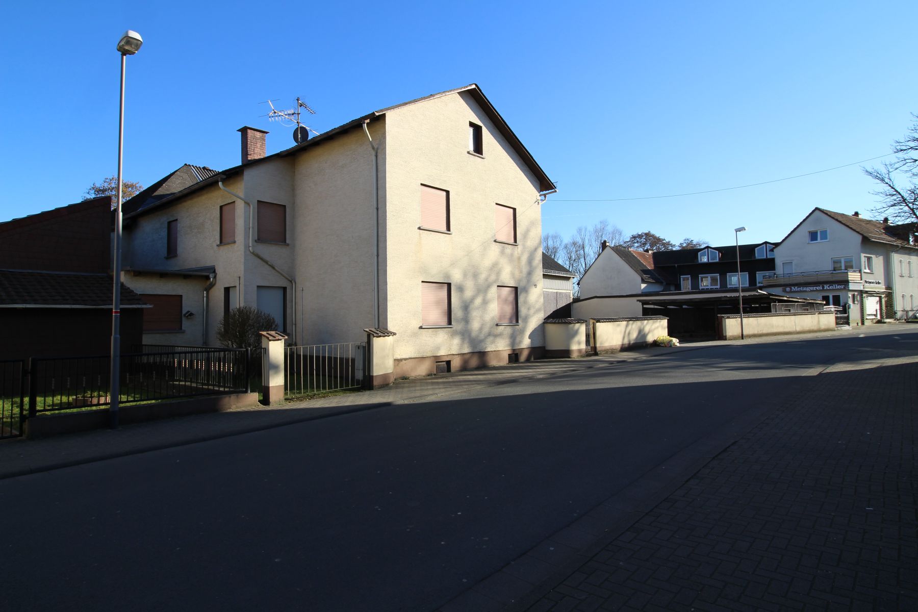 Burgsolms, Bahnhofsallee 12