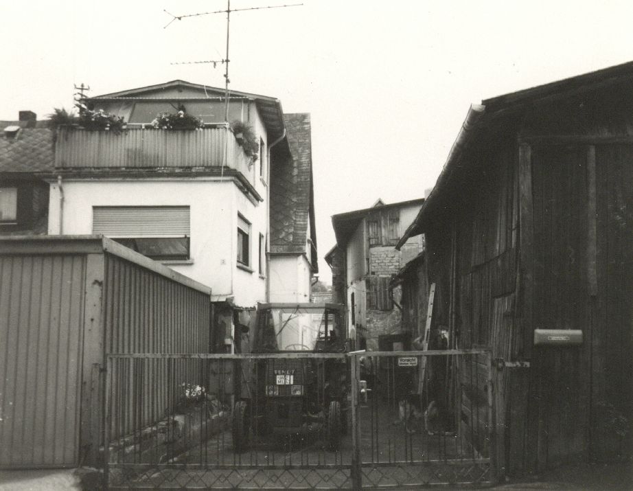 Burgsolms, Asternweg 03