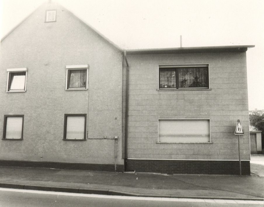 Burgsolms, Georgshüttenstraße 03