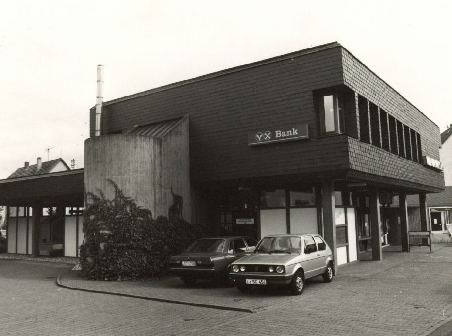 Burgsolms, Lindenstraße 10-18