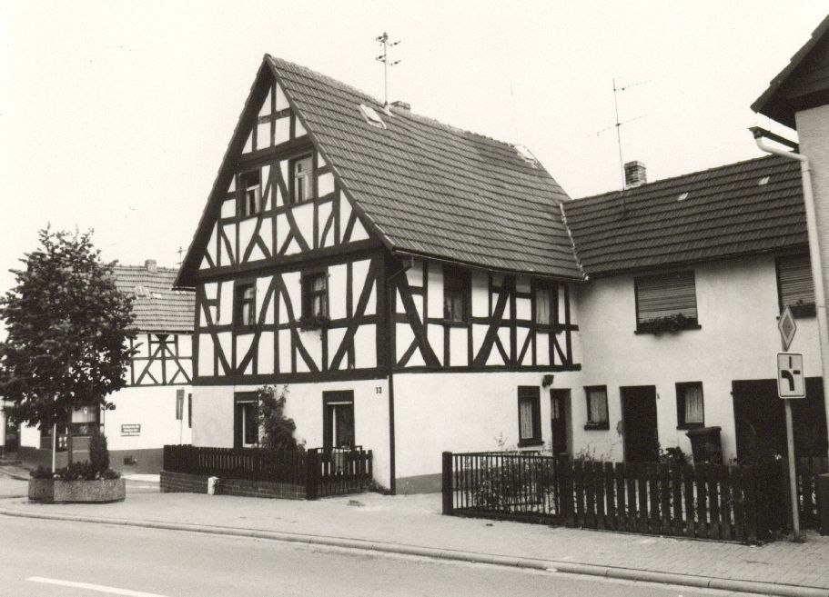 Burgsolms, Lindenstraße 32