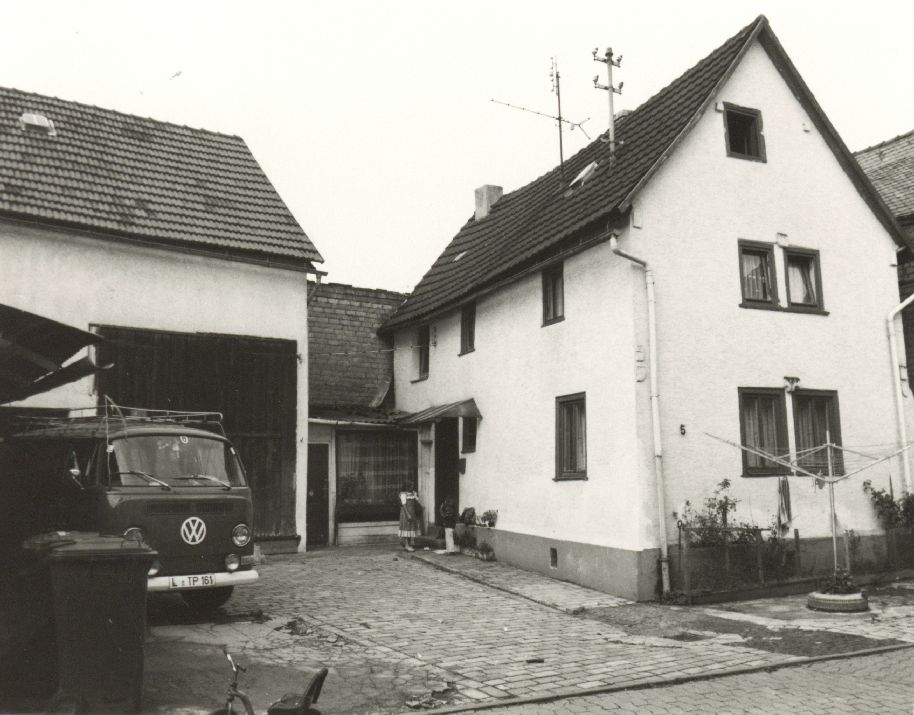 Burgsolms, Ordenhof 05