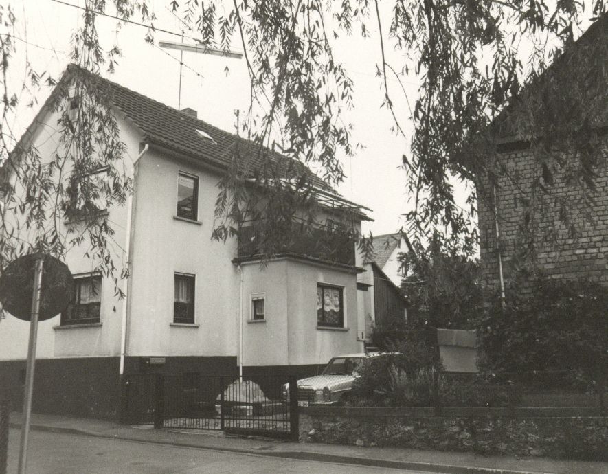 Burgsolms, Solmsbachstraße 04